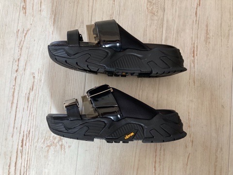 AULA  アウラ ヴィブラムソール　プラットフォーム　サンダル　 ブラック/黒 1222-1042