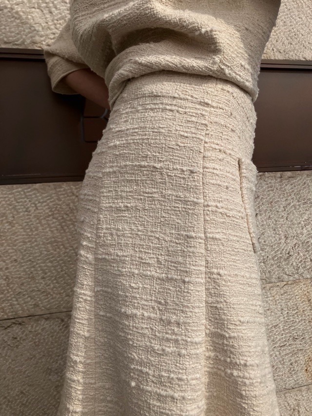 N°21　ヌメロヴェントゥーノ  26S-C071-0248  ネップツイード　スカート　 OFF WHITE  