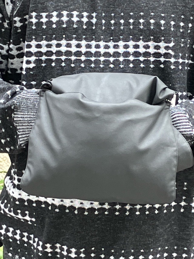 White Mountaineering　TAIONコラボレーションダウンマフラー　ホワイトマウンテニアリング　BK2573805  BLACK