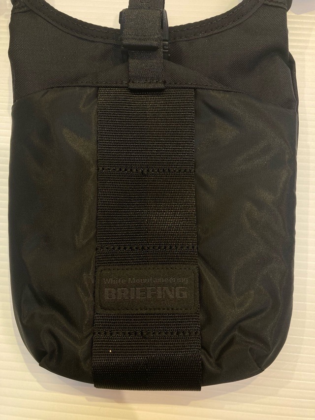 White Mountaineering 　ホワイトマウンテニアリング　×　BRIFING　DAY TRIPPER MINI BAG  BK2571802  BLACK