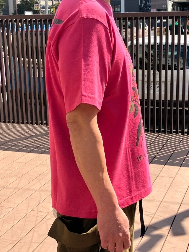 WhiteMountaineering　鳥 ボタニカル プリント Tシャツ　BLACK / PINK / WHITE　WM2671516　　ホワイトマウンテニアリング