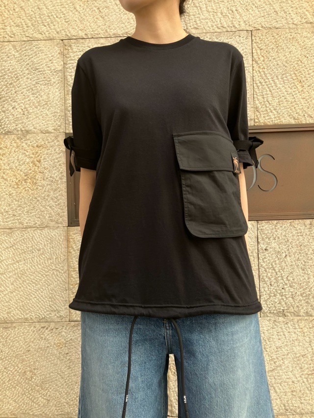 N°21　ヌメロヴェントゥーノ　BIGポケット付き Ｔシャツ 25SU-F021-4157  WHITE/BLACK