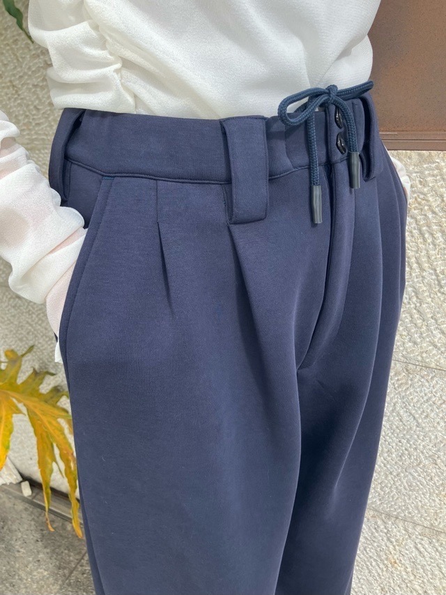 AKANE UTSUNOMIYA  アカネ ウツノミヤ  ウエストゴム仕様 段ボール素材 パンツ  WAO-FCT58-2012  NAVY / BROWN 