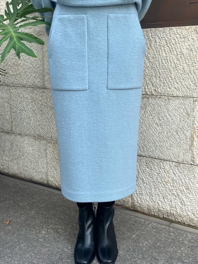 BEATINGHEART　ブークレ―ジャージ タイトスカート   BT209L2   BLUE (B1) / BEIGE（M1）    ビーティングハート