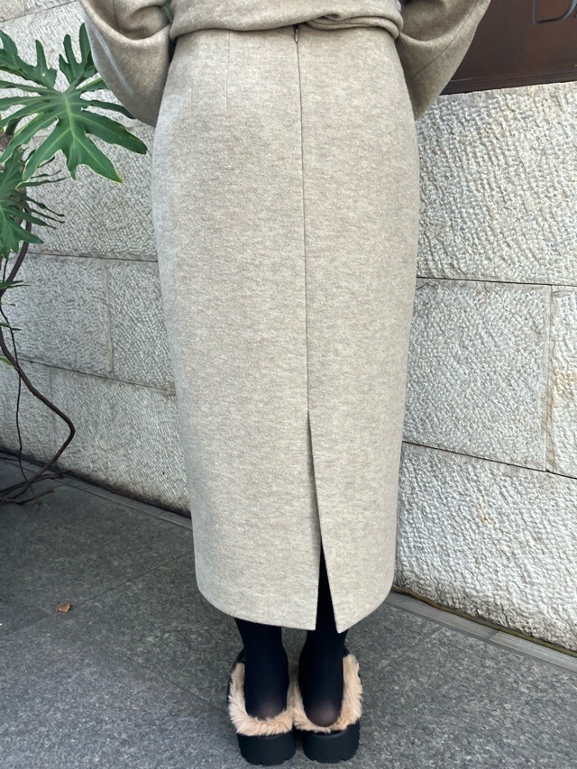 BEATINGHEART　ブークレ―ジャージ タイトスカート   BT209L2   BLUE (B1) / BEIGE（M1）    ビーティングハート