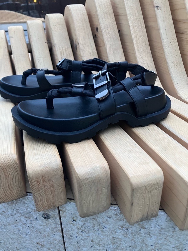 ALM.  厚底 トング ストラップサンダル  AL135  BLACK 　アルム