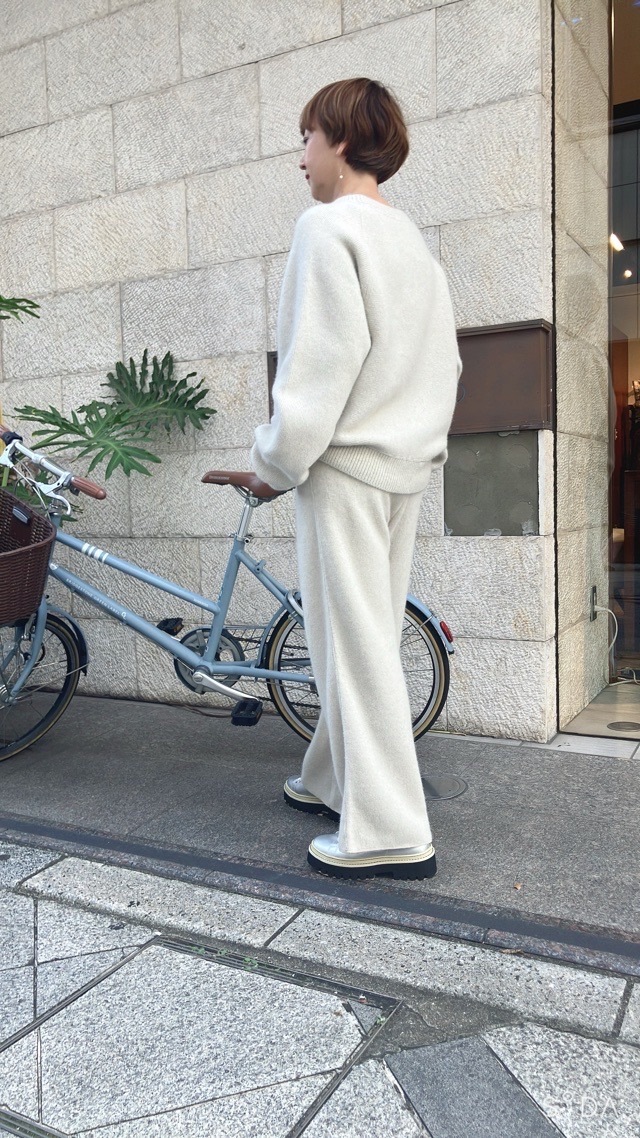 near.nippon ニア―ニッポン 獣毛強縮 ニット プルオーバー 828-2526 杢ミルク / 杢グレー