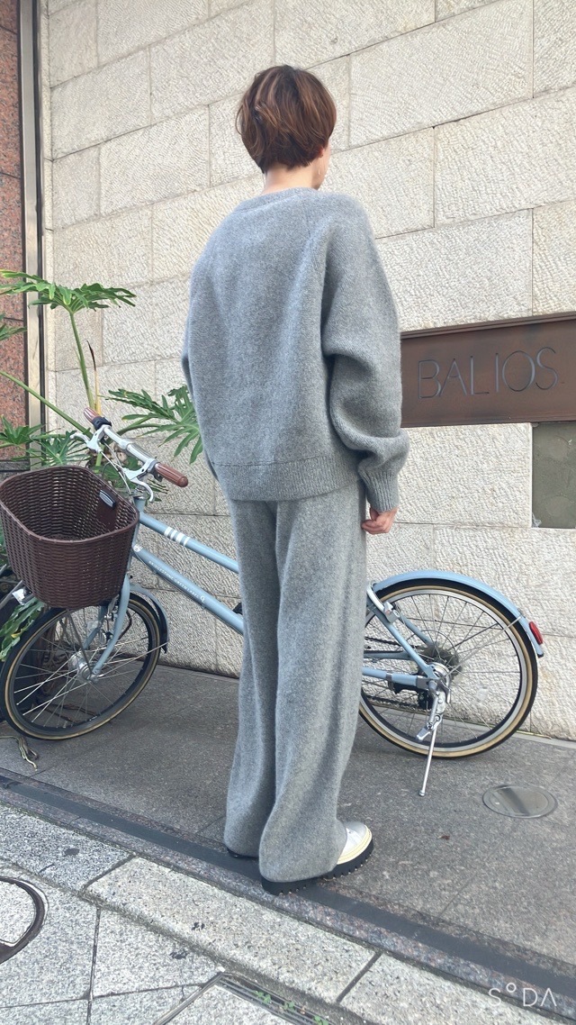 near.nippon ニア―ニッポン 獣毛強縮 ニット プルオーバー 828-2526 杢ミルク / 杢グレー