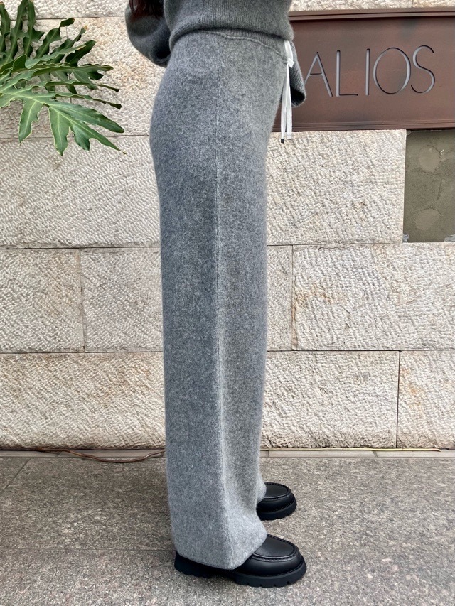 near.nippon ニア―ニッポン 829-2526 獣毛強縮 ニット フレア-パンツ 杢ミルク / 杢グレー