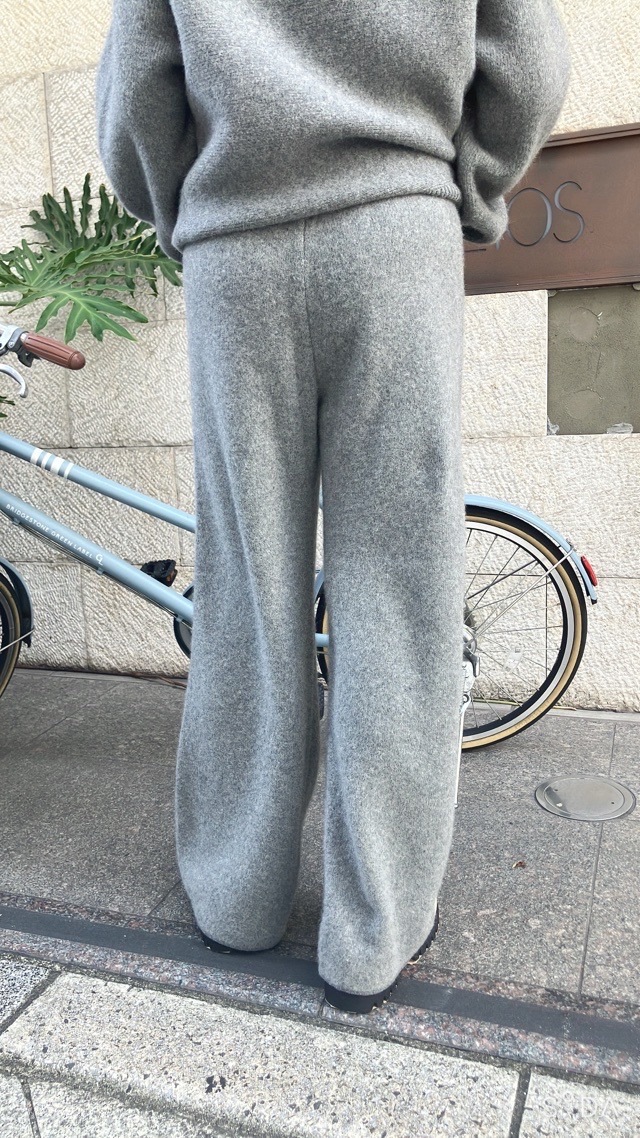 near.nippon ニア―ニッポン 829-2526 獣毛強縮 ニット フレア-パンツ 杢ミルク / 杢グレー