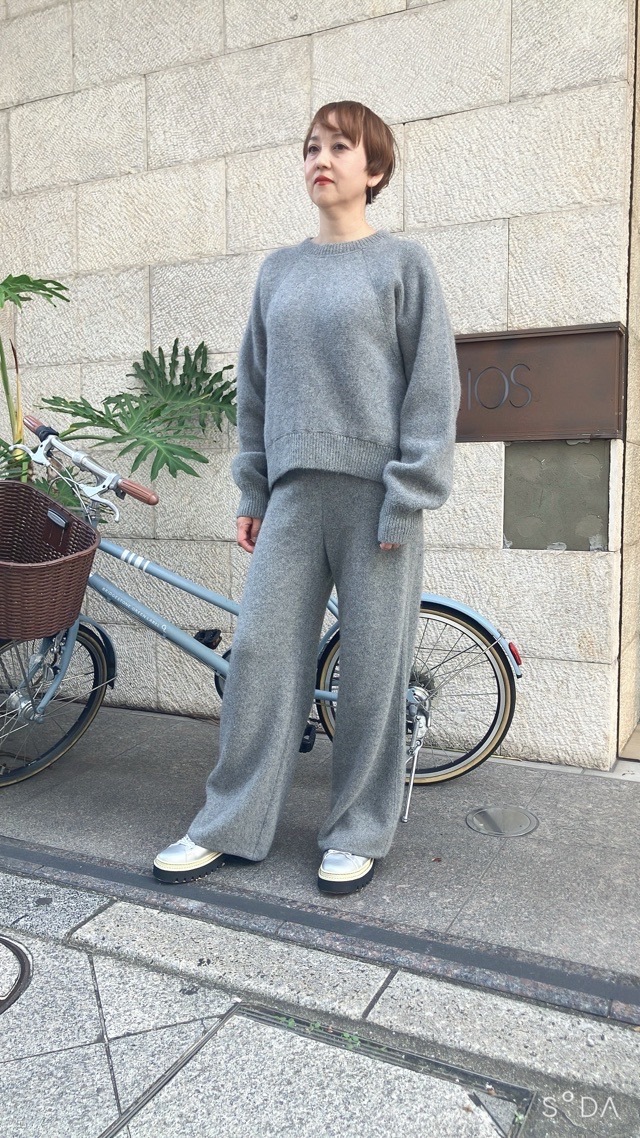 near.nippon ニア―ニッポン 829-2526 獣毛強縮 ニット フレア-パンツ 杢ミルク / 杢グレー