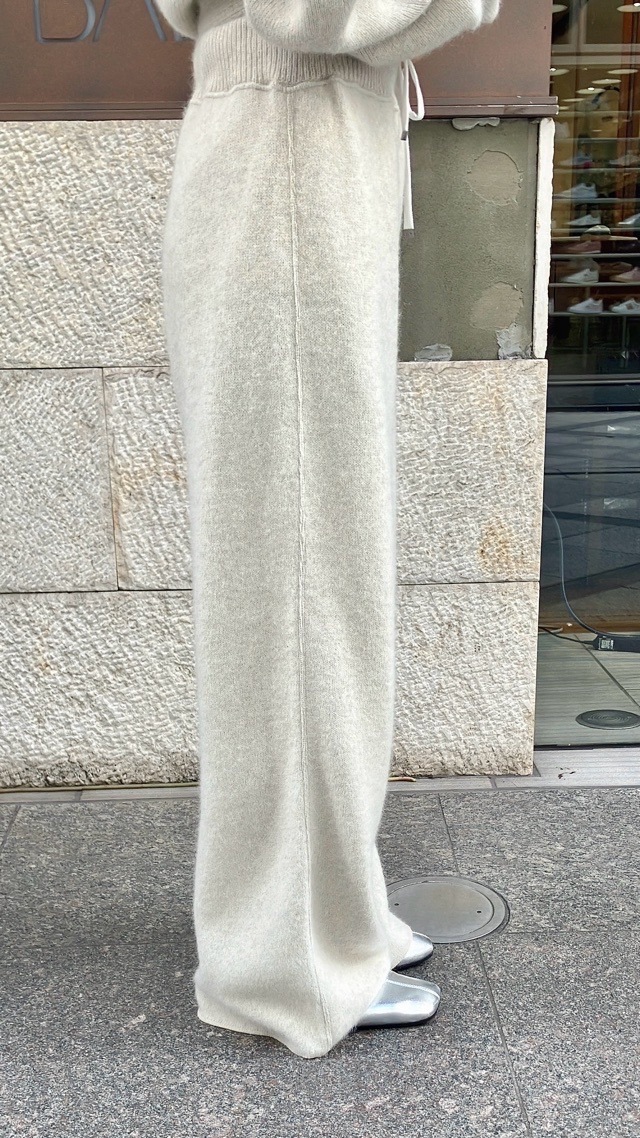 near.nippon ニア―ニッポン 829-2526 獣毛強縮 ニット フレア-パンツ 杢ミルク / 杢グレー