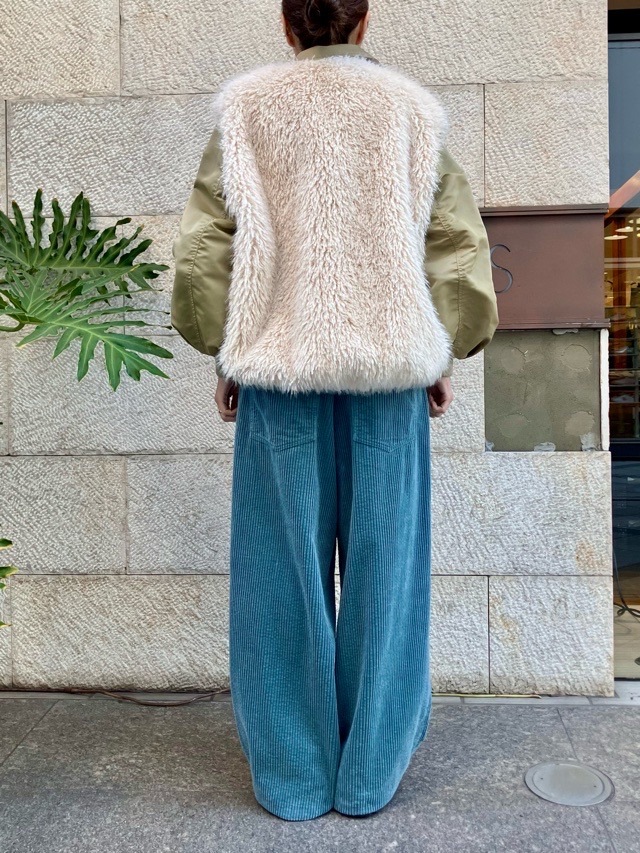 near.nippon ニア―ニッポン 830-2526 ファ- ナイロン ブルゾン ホワイト×ベージュ / ブラック×ブラック