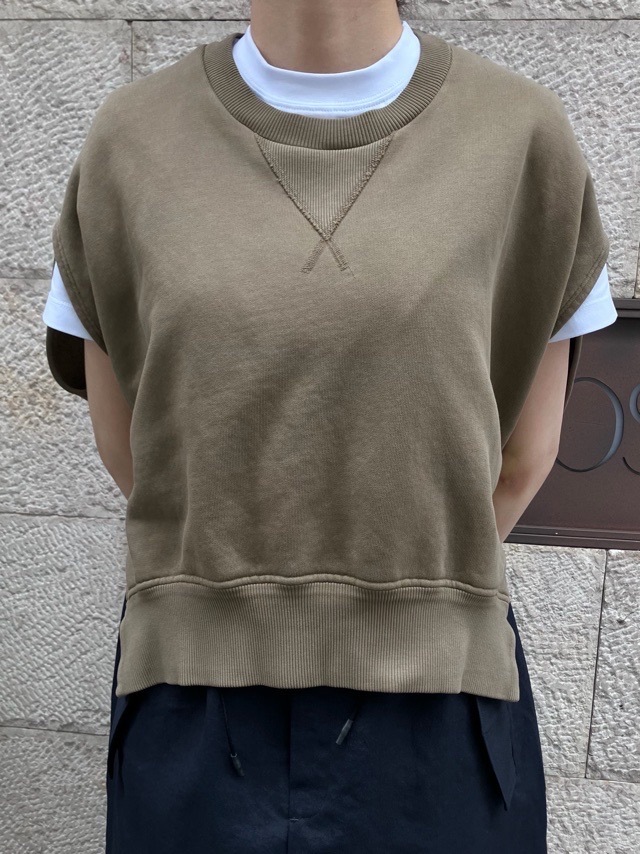 N°21　ヌメロヴェントゥーノ    ドルマンスリーブ プルオーバー    26SW-E051-4101　 KHAKI (1165) / ORANGE (3430) / BLACK (9000)