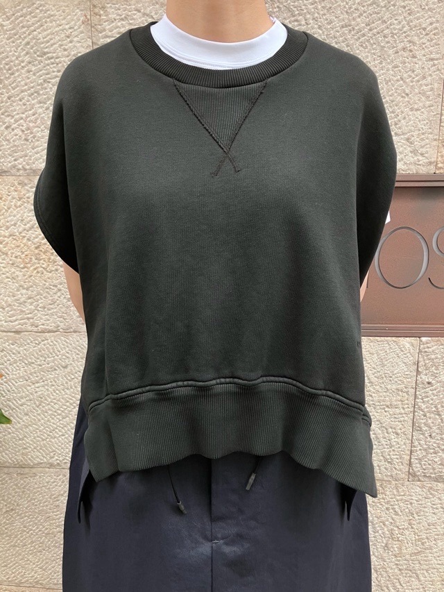 N°21　ヌメロヴェントゥーノ    ドルマンスリーブ プルオーバー    26SW-E051-4101　 KHAKI (1165) / ORANGE (3430) / BLACK (9000)