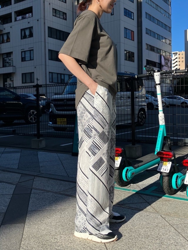 NEAR NIPPON 217-25 WHITE×NAVY トライバル柄ストレ-トパンツ ニア―ニッポン