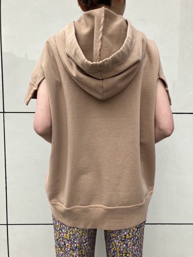 N°21 ヌメロヴェントゥーノ 25S-E051-6334 半袖 フーディー スウェット プルオーバー PINK BEIGE / BLACK