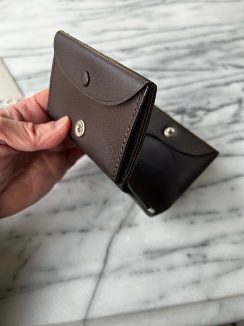 ED ROBERT JUDSON THIN FLAP TRIFOLD WALLET DARK BROWN BO1SAWL-57LK