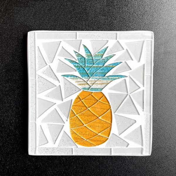 モザイクガラスのコースター【パイナップル】【四角型】キラキラのラメ