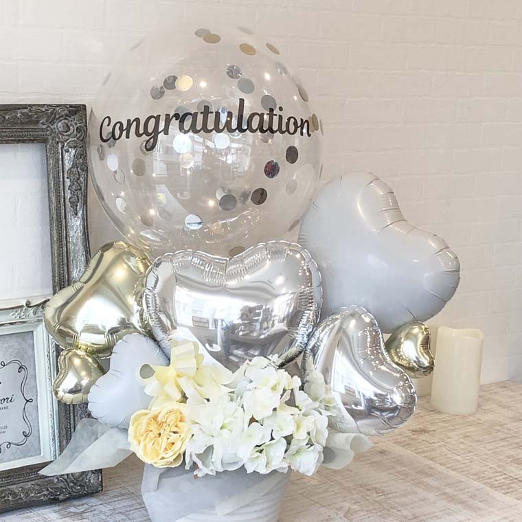 ���饭��Υ���ե��åƥ�������ۥ磻�Ȥ��Ĵ�Ȥ������ʤ�ʷ�ϵ����֤����Х롼�󥮥ե�