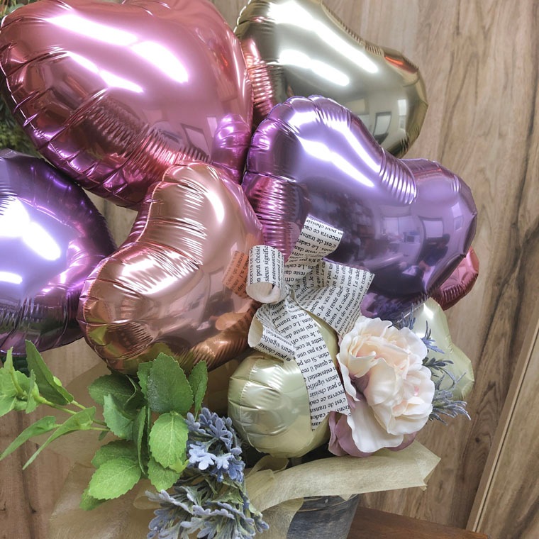 ��Ź����ǯ�ˤ��ʤɤˡ������꡼��䤪�֤�Ȥä��ʥ����������夤��ʷ�ϵ����֤����Х롼�󥮥ե�