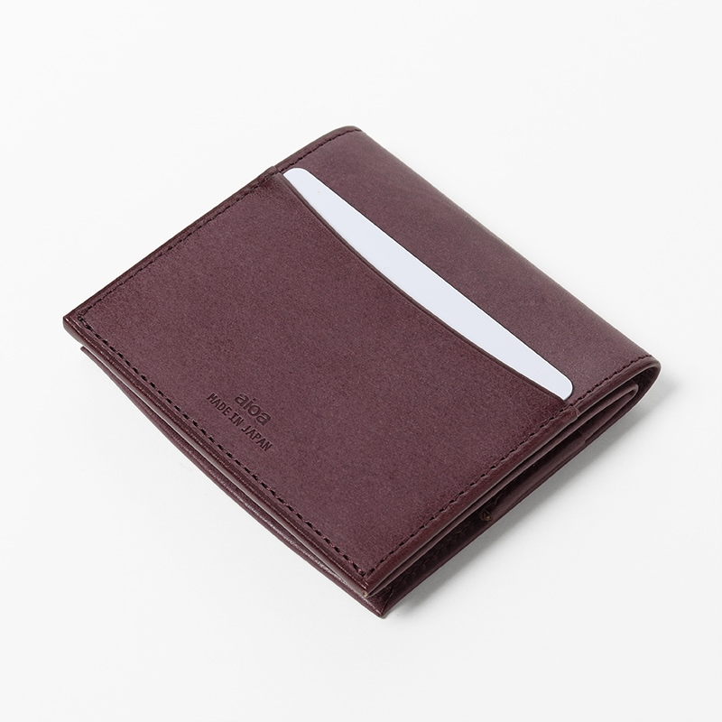 WEB限定】aioa コンパクト財布 牛革 ワイン | 革小物 | バンビ公式