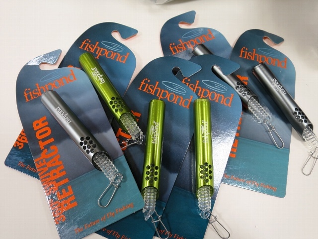 FishPond360SwivelRetractor