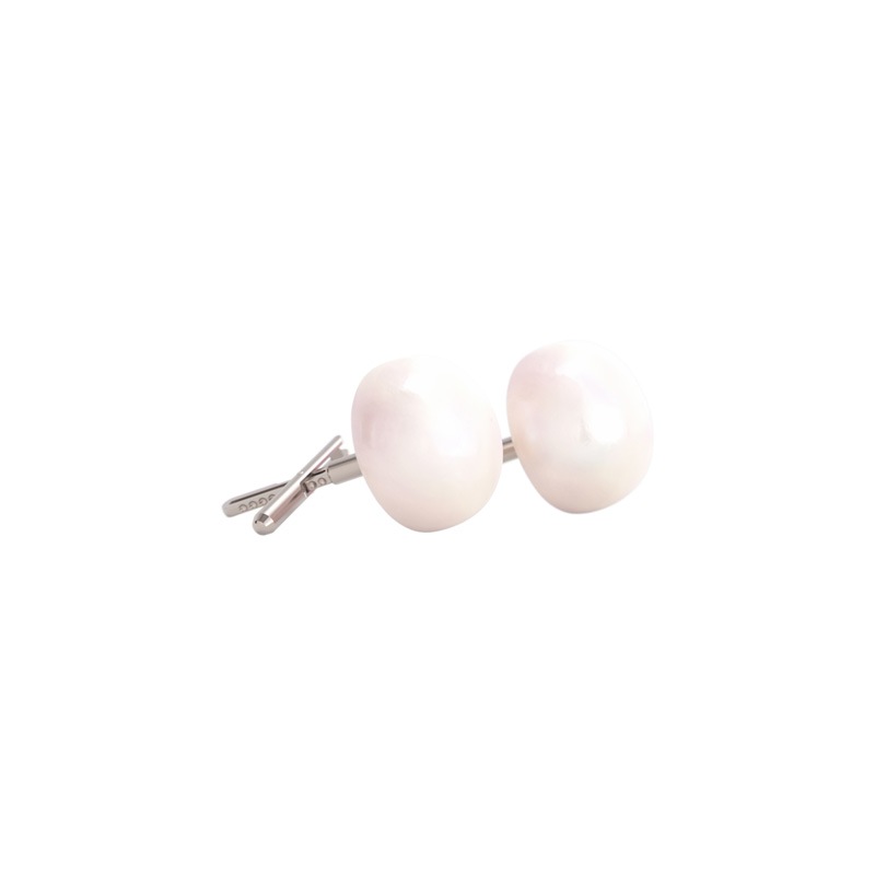 Charisma Button White 7.0mm
