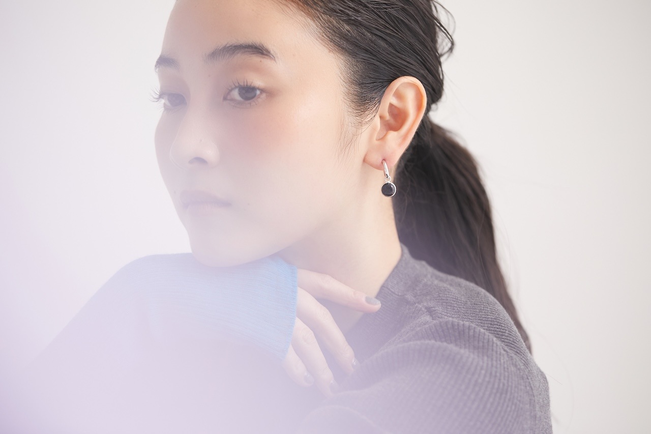 【NEW ARRIVAL】Ludique Round Onyx Silver