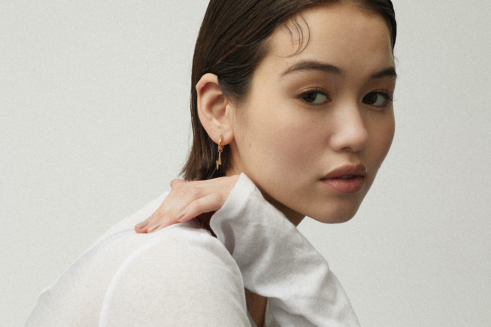 【NEW ARRIVAL】Ludique Thunderbolt Gold