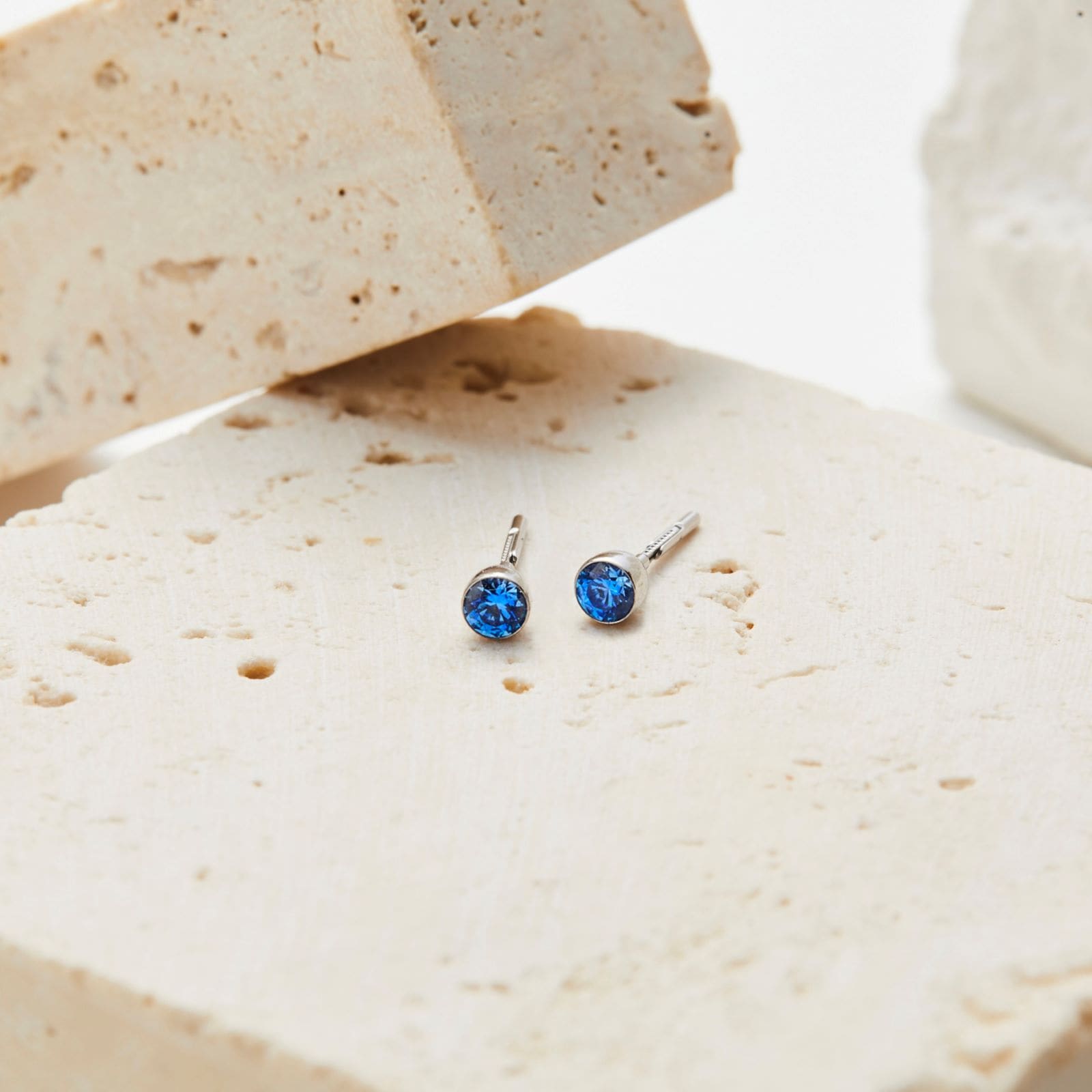 Clarity Blue 4.0mm