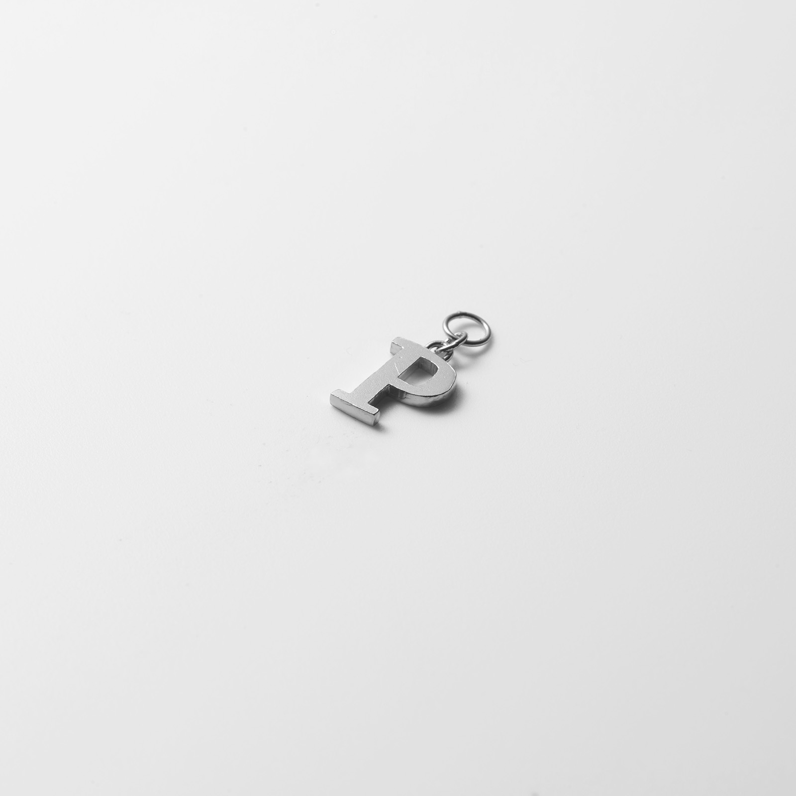 Ludique Lettres P Gold / Silver