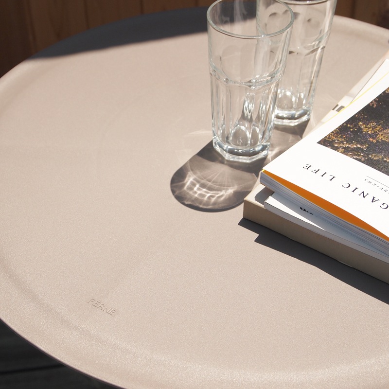 ��� �ϥ������ɥơ��֥�