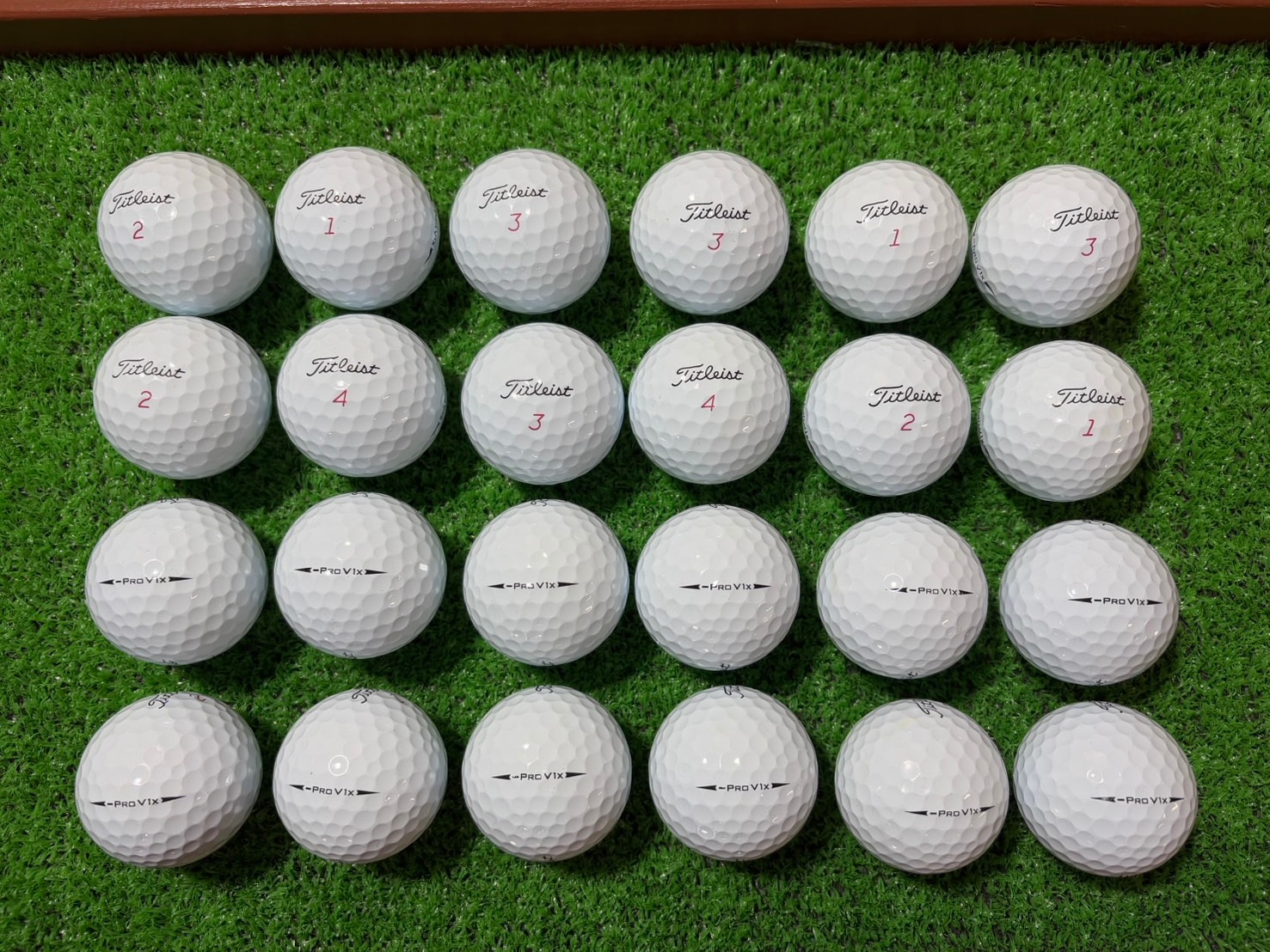 タイトリスト PRO V1X Left Dash 24球 2024年【品質★★★】