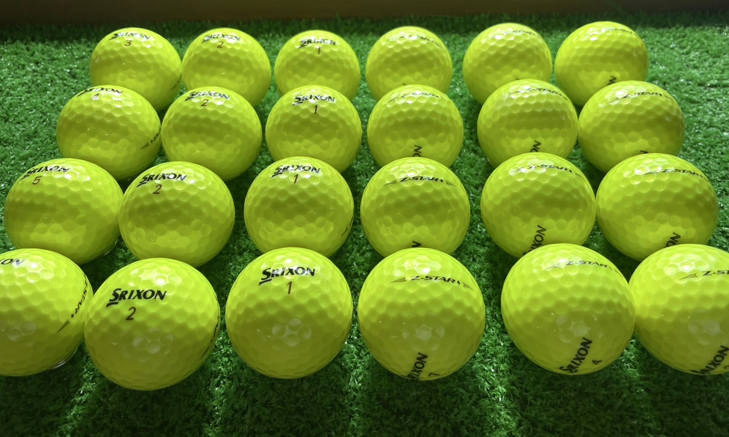 SRIXON  Z-STARダイヤモンド　カラー（25年）24球【品質★★★】