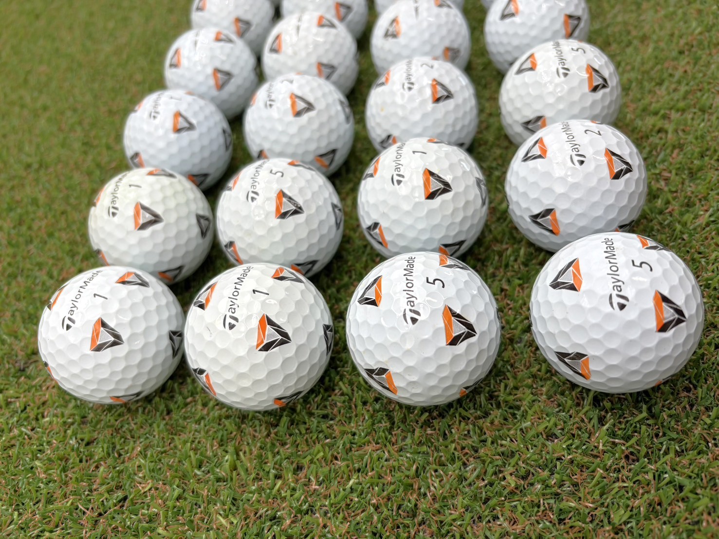 TAYLOR MADE TP5 Pix(21年)24球【品質★★★~★★】