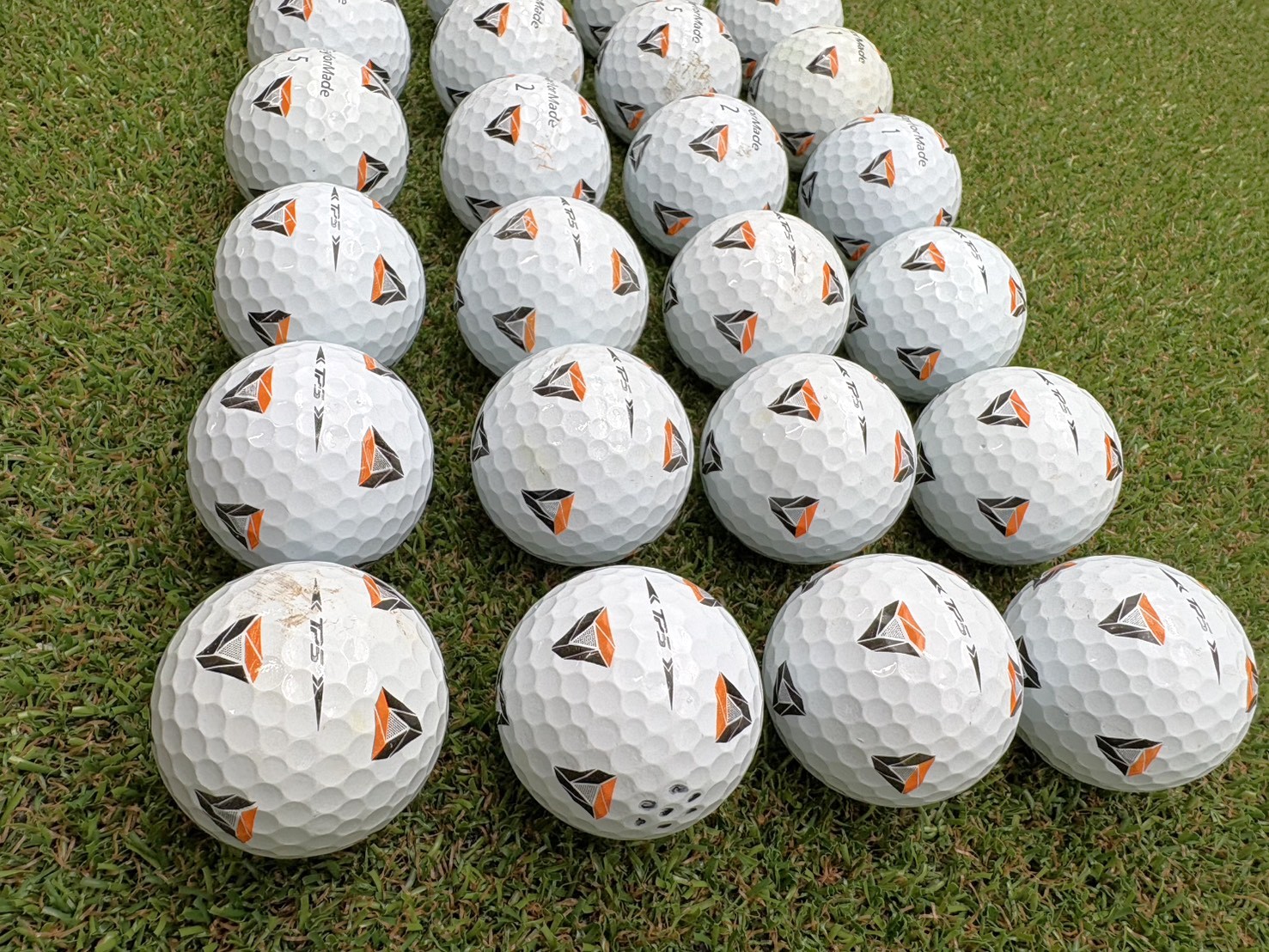 TAYLOR MADE TP5 Pix(21年)24球【品質★★★~★★】