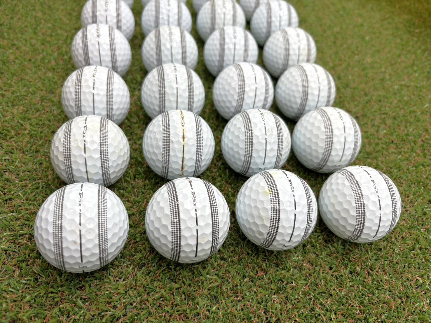 テーラーメイド TP5ｘ ストライプ（2024年）24球【品質★★★～★★】