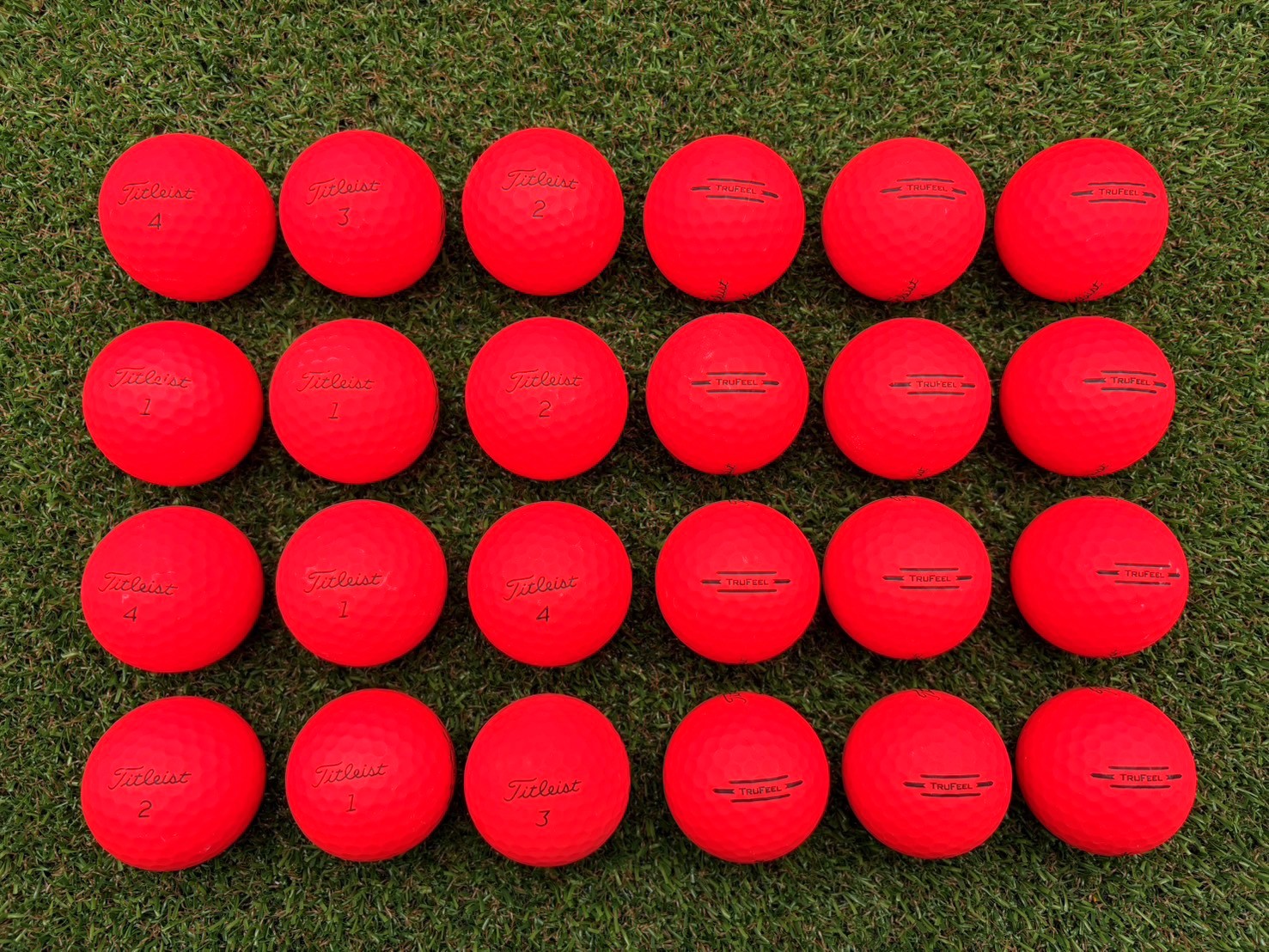 タイトリスト  　TRUFEEL 2024年 24球 マッドレッド【品質★★★～★★】