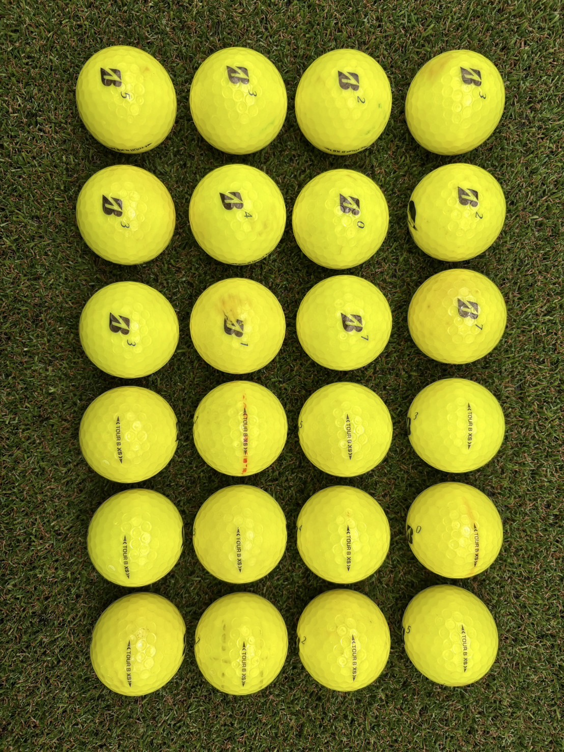 ブリヂストン TOUR B XS ２２年（カラー）24球【品質★★】