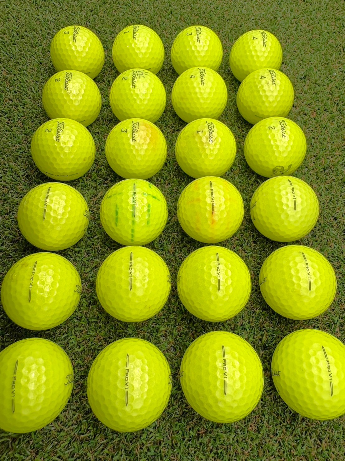 タイトリスト PRO V1 (23年) イエロー　24球　特価【品質★★】