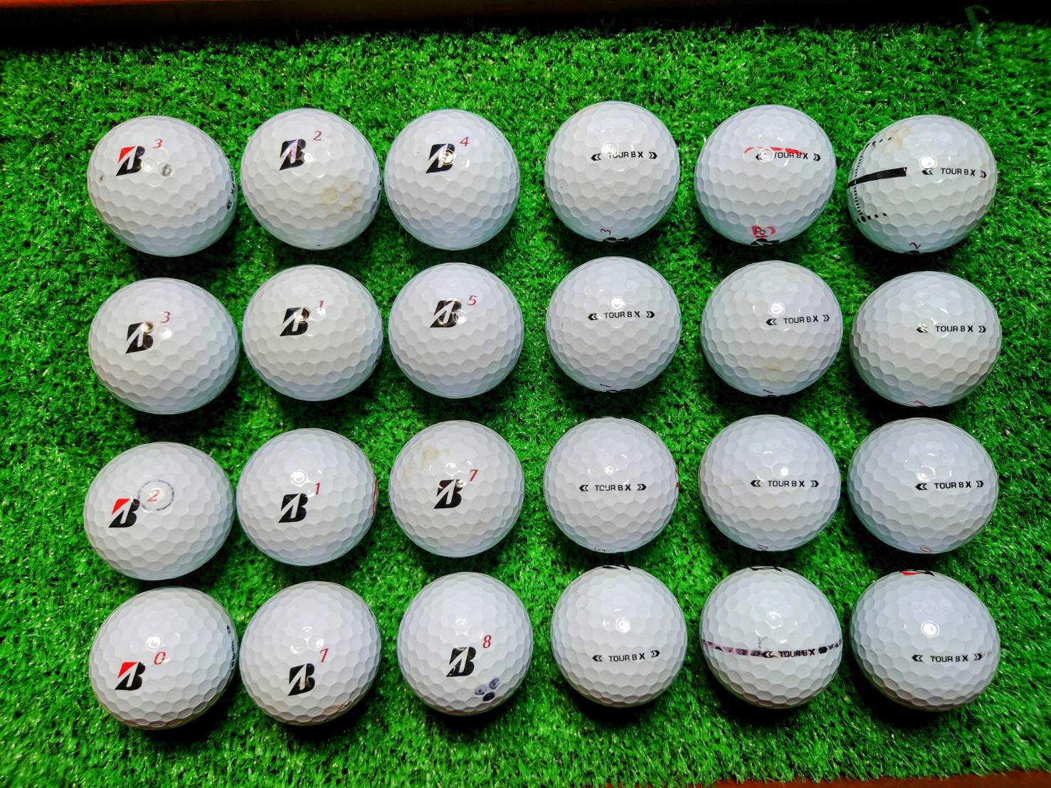 ブリヂストン TOUR B X ２４年　24球 特価【品質★★】