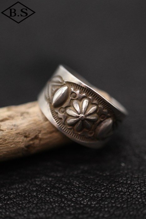 すべての商品 / インディアンジュエリー INDIAN JEWELRY アクセサリー