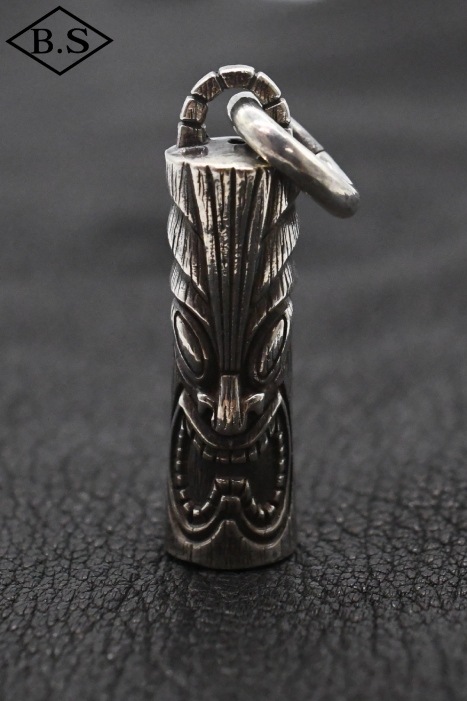 すべての商品 / クッシュマン CUSHMAN ペンダントトップ 29003 TIKI