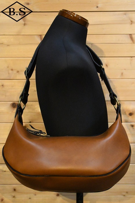 オーパス インセプション OPUS INCEPTION バッグ IPCEB-01 クロムエクセル レザーバナナバッグ CHROMEXCEL LEATHER BANANA BAG NATURAL