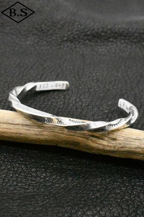 ブランド別 / インディアンジュエリー INDIAN JEWELRY 小物 バングル