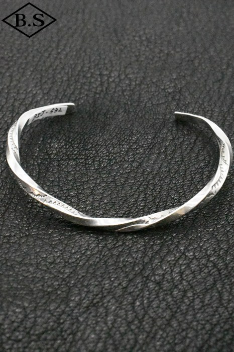 ブランド別 / インディアンジュエリー INDIAN JEWELRY 小物 バングル