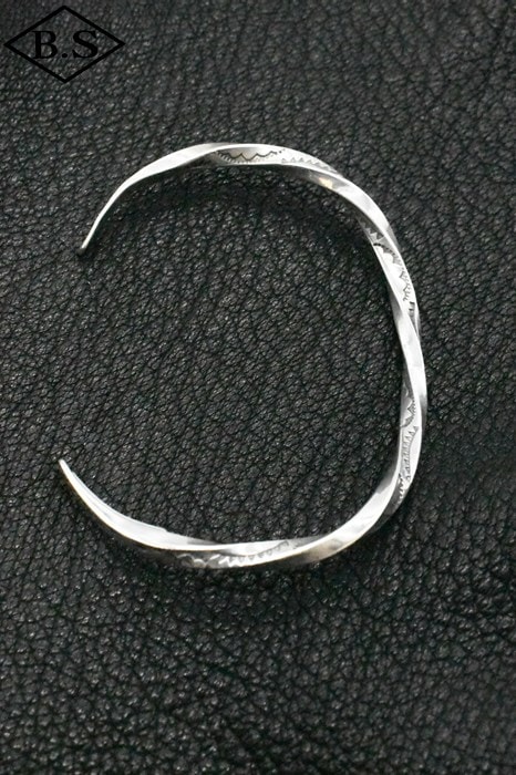 ブランド別 / インディアンジュエリー INDIAN JEWELRY 小物 バングル
