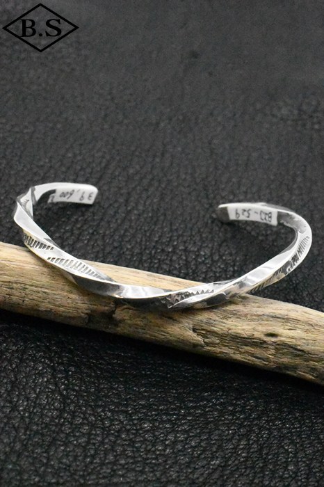 アイテム別 / インディアンジュエリー INDIAN JEWELRY 小物 バングル