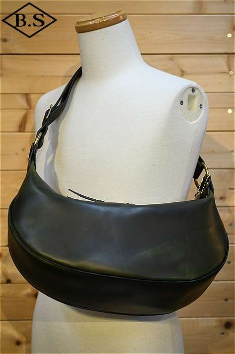 オーパス インセプション OPUS INCEPTION バッグ IPCEB-01 クロムエクセル レザーバナナバッグ CHROMEXCEL LEATHER BANANA BAG GREEN